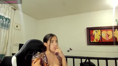 Snapshot of violetalee chatting on January 30, 12:39 am Jimena online show from January 30, 12:39 am