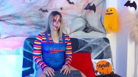 Snapshot of violetarainn chatting on October 11, 6:32 pm Violeta online show from October 11, 6:32 pm