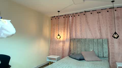 VIOLETA online show from January 17, 12:31 pm