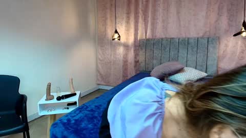 VIOLETA online show from December 7, 11:18 am