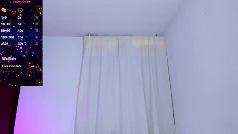 Snapshot of violetasotter chatting on October 30, 12:17 pm Violeta online show from October 30, 12:17 pm