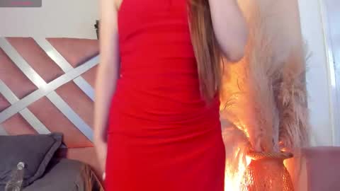 Snapshot of violetcollins_ chatting on October 28, 8:35 pm Call me Violet online show from October 28, 8:35 pm