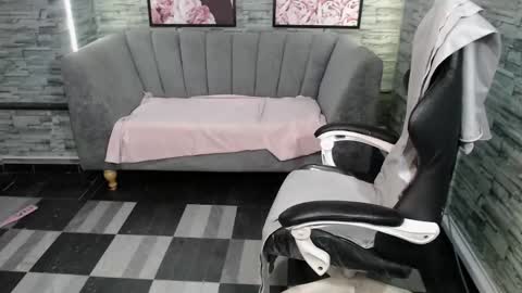 Snapshot of violeth_b chatting on September 9, 1:33 pm violeth_b online show from September 9, 1:33 pm