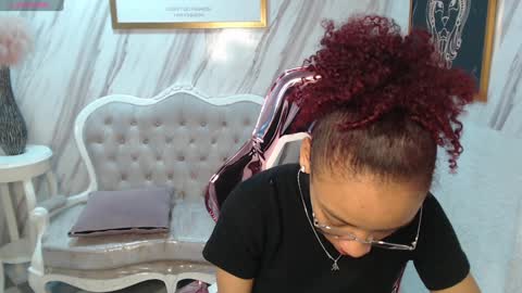 Snapshot of violeth_b chatting on January 17, 12:42 pm violeth_b online show from January 17, 12:42 pm