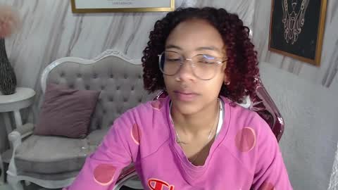 Snapshot of violeth_b chatting on January 20, 12:39 pm violeth_b online show from January 20, 12:39 pm