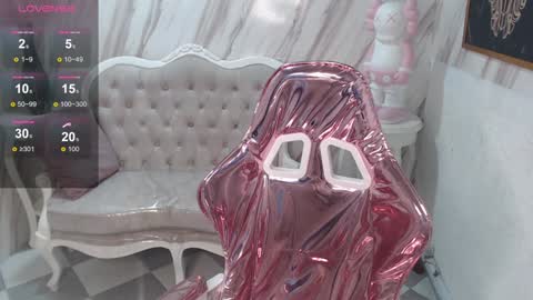 Snapshot of violeth_b chatting on January 8, 12:37 pm violeth_b online show from January 8, 12:37 pm