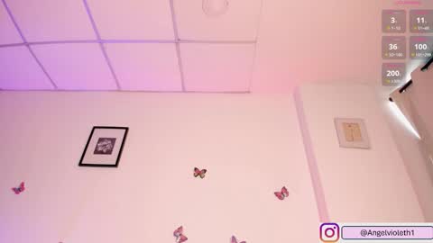 Snapshot of violeth_evans chatting on October 17, 10:24 pm Violeth online show from October 17, 10:24 pm