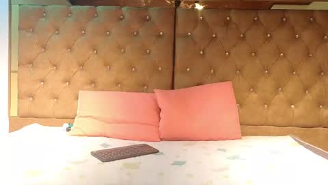 violetha 19  online show from September 17, 3:04 am