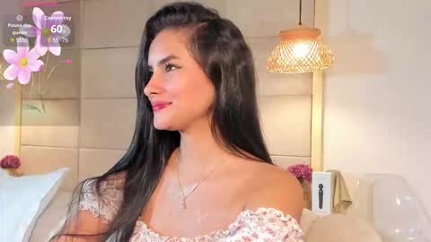 violeth online show from October 1, 8:36 pm