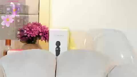 violeth online show from September 12, 8:16 pm