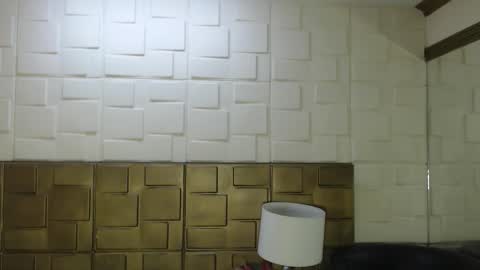 Snapshot of violetlux chatting on October 31, 7:51 pm VioletLux online show from October 31, 7:51 pm