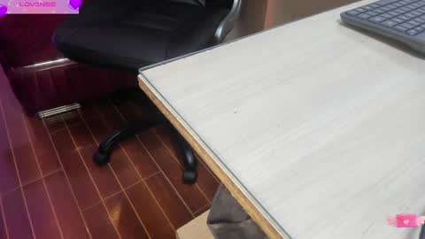 violetparkker online show from February 6, 11:31 am