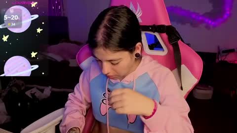   online show from April 3, 7:34 pm