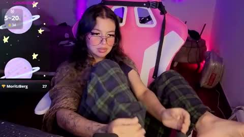   online show from February 23, 8:41 pm