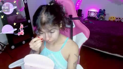   online show from October 5, 7:52 pm