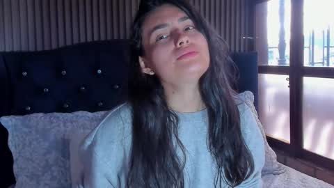 Snapshot of violetrousse chatting on October 22, 7:41 pm Violet Rousse online show from October 22, 7:41 pm