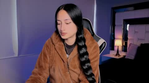 violetskinny online show from June 4, 7:18 pm