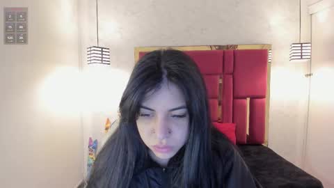 Snapshot of violetsmith_3 chatting on September 16, 11:18 am Violeta online show from September 16, 11:18 am