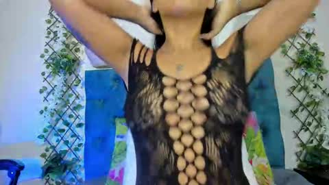 violett  rousee online show from October 6, 2:45 pm