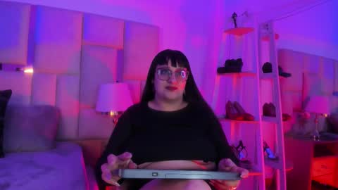 Violett  online show from January 13, 8:46 pm