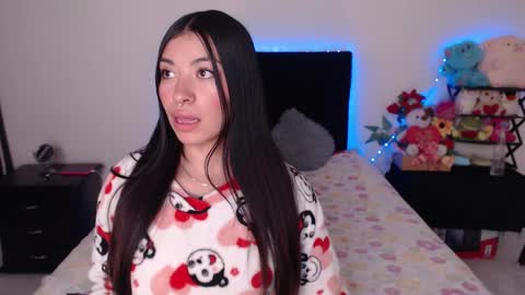 violeta  online show from March 11, 10:53 pm