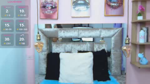 Snapshot of violett_froz chatting on December 3, 4:39 pm Violeta froz online show from December 3, 4:39 pm