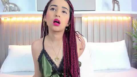 Violett  online show from October 6, 7:51 pm