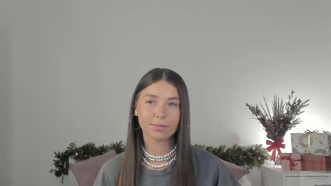 violetta_finch online show from December 21, 8:28 am