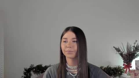 violetta_finch online show from January 5, 8:22 am