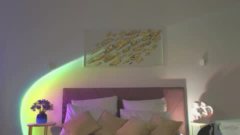 violetta_finch online show from April 5, 10:14 am