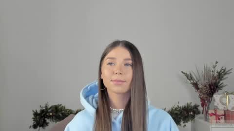 violetta_finch online show from December 17, 8:23 am