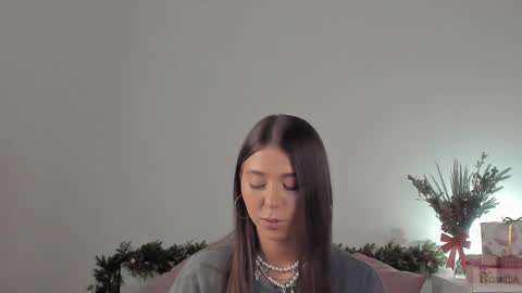 violetta_finch online show from December 27, 8:24 am