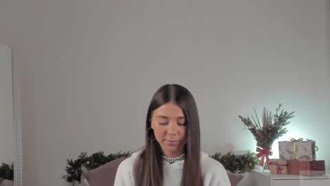 violetta_finch online show from January 9, 8:13 am