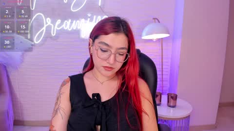 Violett Castel online show from December 23, 8:14 pm