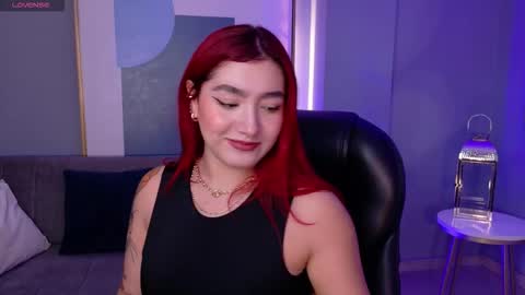 Violett Castel online show from January 6, 7:06 pm