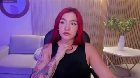 Violett Castel online show from January 11, 7:27 pm