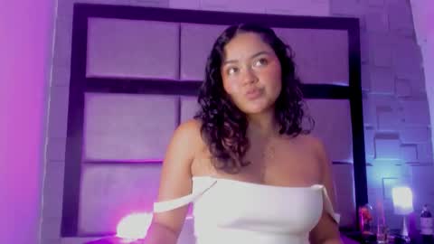 violetteecourt online show from October 12, 8:44 pm