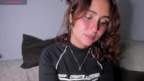 Snapshot of violetteramirez01 chatting on October 20, 10:57 pm Violette online show from October 20, 10:57 pm