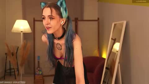 violettessa online show from November 19, 12:49 pm