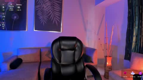 Violett  online show from December 17, 8:02 pm