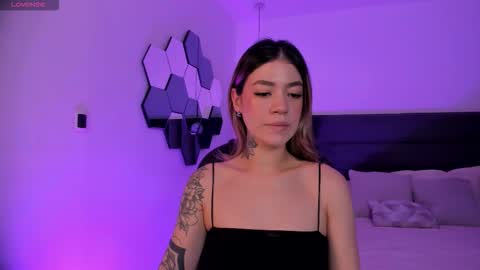 Violett  online show from October 5, 11:48 am