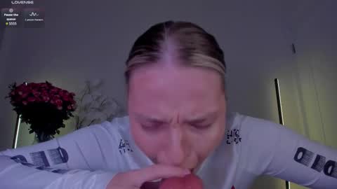 Violla online show from November 18, 5:41 am