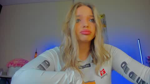 Violla online show from January 10, 8:51 am