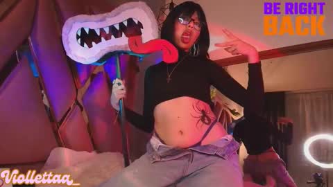 Snapshot of viollettaa_ chatting on September 24, 7:02 pm Violetta online show from September 24, 7:02 pm