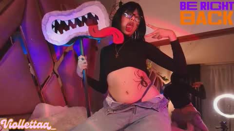 Snapshot of viollettaa_ chatting on September 16, 10:07 pm Violetta online show from September 16, 10:07 pm