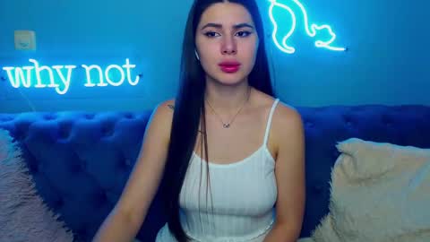 viollinalv online show from November 17, 7:09 am