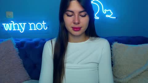 Snapshot of viollinalv chatting on October 5, 5:34 am viollinalv online show from October 5, 5:34 am