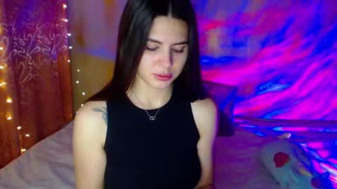 viollinalv online show from December 24, 9:00 pm