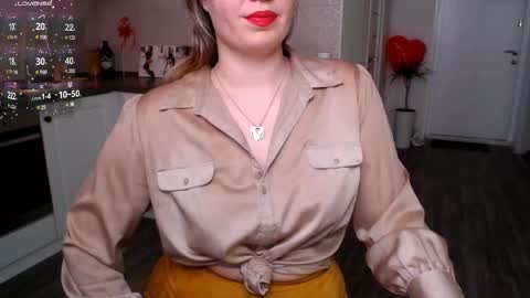 Snapshot of vip_juicy chatting on February 22, 9:34 am VelvettTime online show from February 22, 9:34 am