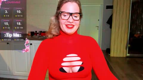 Snapshot of vip_juicy chatting on October 9, 5:50 pm VelvettTime online show from October 9, 5:50 pm